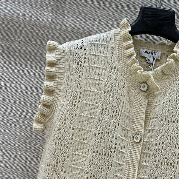 HAUT SANS MANCHES CHANEL STYLE 72