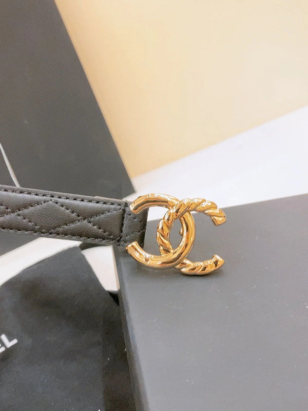 DOUBLE C BELT 20MM IN BLACK CALFSKIN WITH QUILTED STITCHING AND SPIRAL GOLD BUCKLE