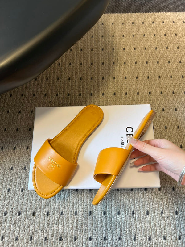 Celine 26 Mule plate moutarde en peau de mouton 621529