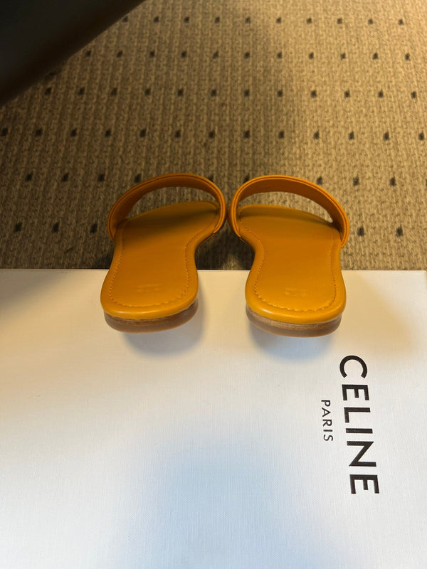 Celine 26 Mule plate moutarde en peau de mouton 621529