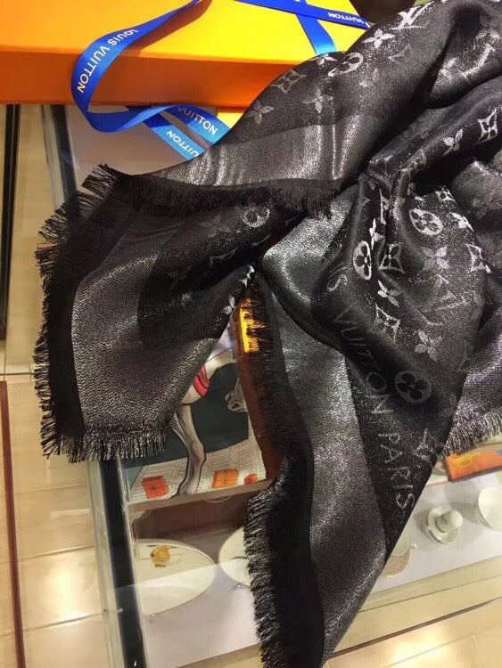 LV SCARF 140 CM IN WOOL MIX SILK 693003