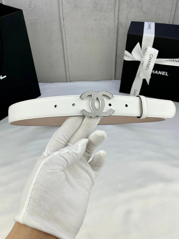 DOUBLE C BELT 30MM IN WHITE CALFSKIN METAL BUCKLE