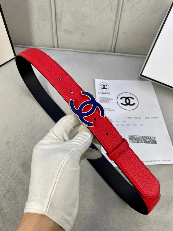 CC 30MM BELT IN CHERRY RED GRAINED CALFSKIN WITH NAVY BLUE METAL LOGO