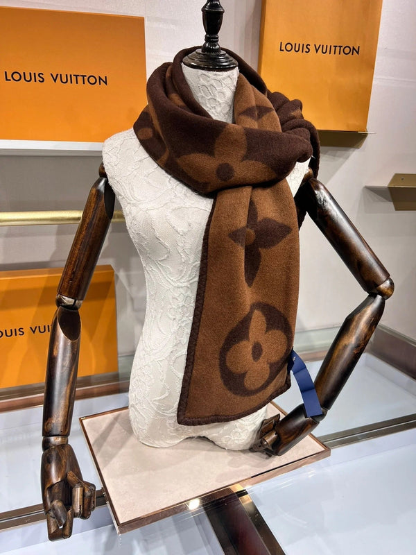 LV SCARF 240 CM IN CASHMERE 737199