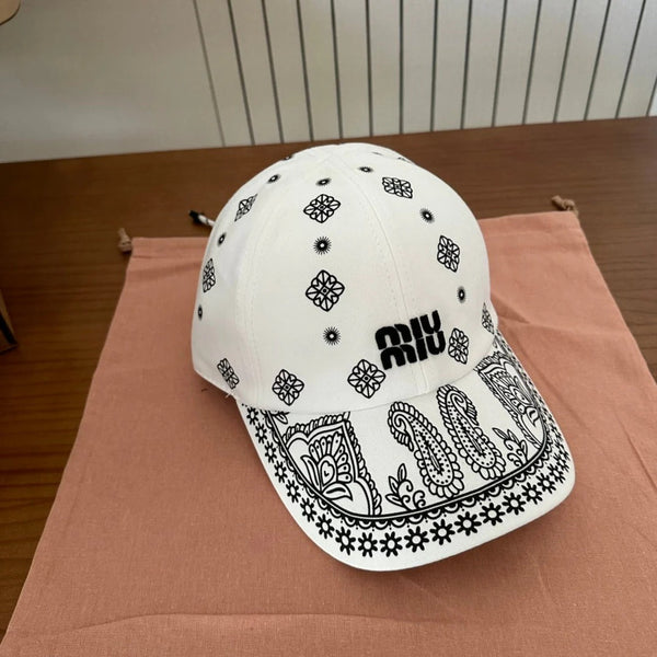 CAPPELLINO DA BASEBALL MM BIANCO CON MOTIVO RICAMATO BIANCO