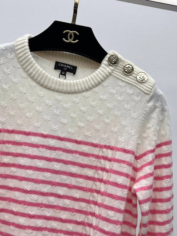 CHANEL PULL 25S STYLE 165