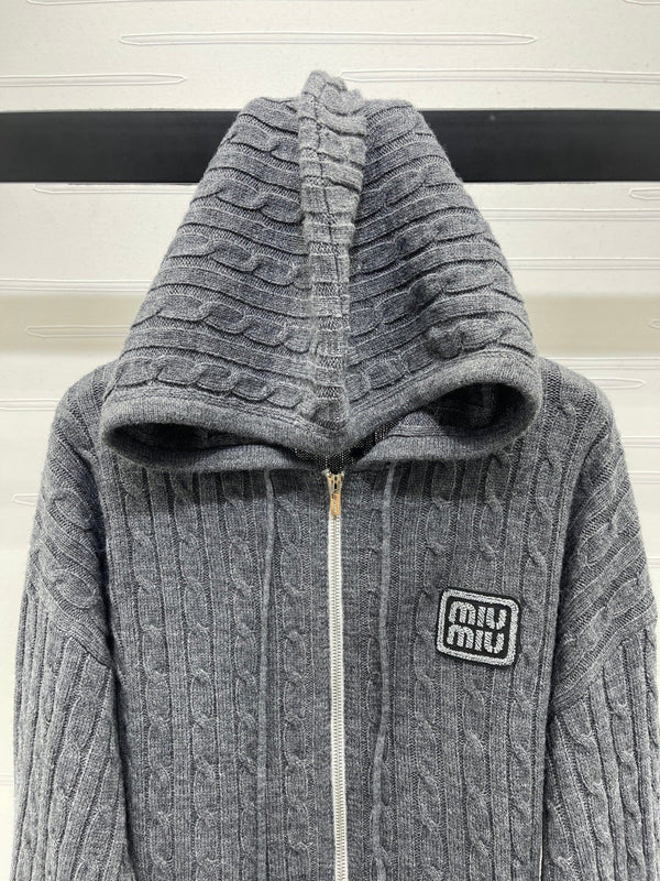 MIUMIU CARDIGAN STYLE 492