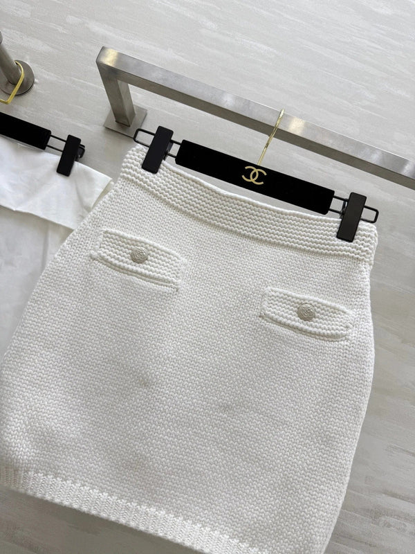 CHANEL JUPE COURTE 25S STYLE 239