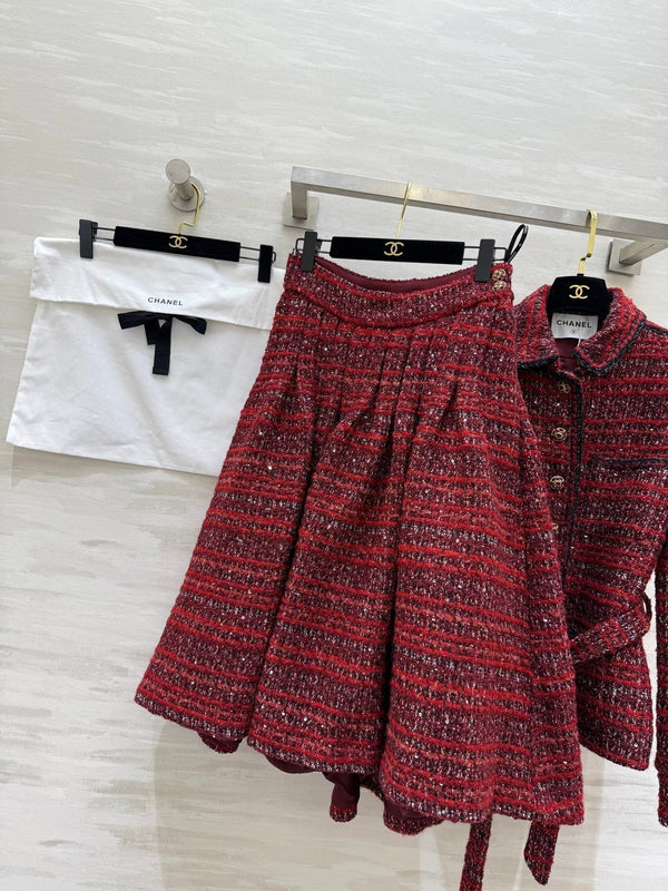 ENSEMBLE TAILLEUR TWEED CHANEL 25S 633