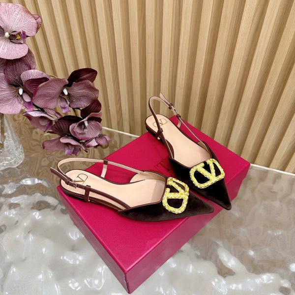 VALENTINO BABOUCHES PLATES 25S EN VELOURS MARRON FONCÉ AVEC QUINCAILLERIE DORÉE