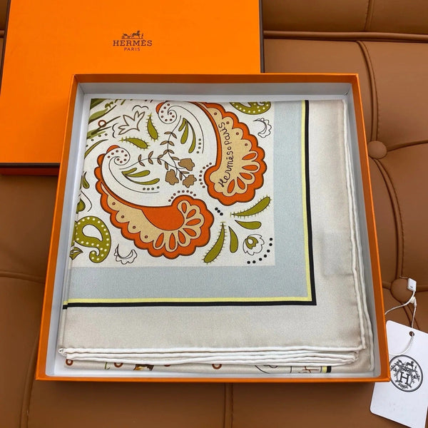 HERMES 25S SCARF 90 IN SILK 703672
