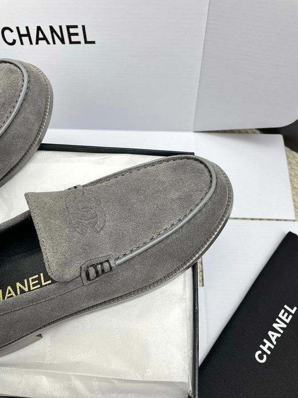 CC 26s Mocassins Double C Daim Gris 645305