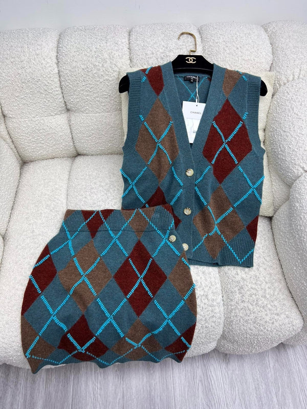 CHANEL ENSEMBLE 25S GILET EN MAILLE STYLE 255