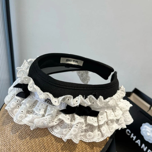 MM OPEN-TOP STRAW HAT IN BEIGE MIX WHITE EYELET FABRIC