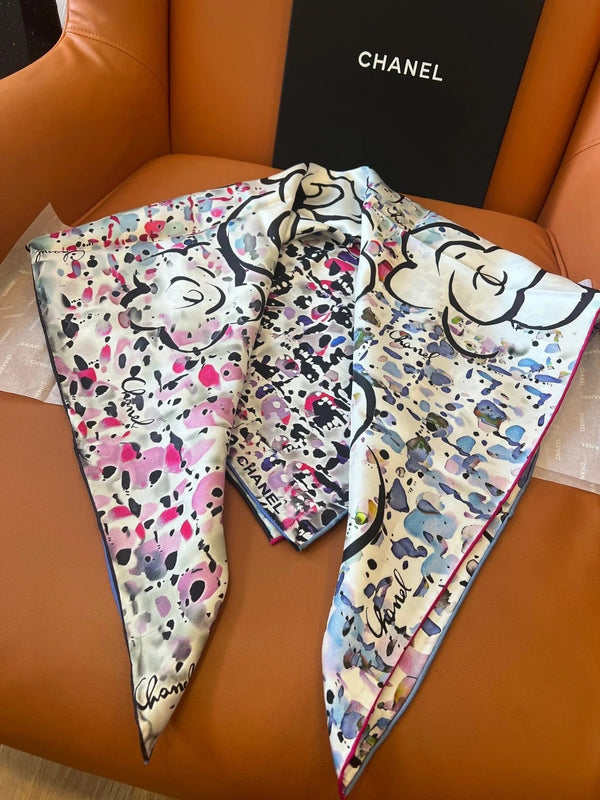 CHANEL 25S SCARF 90 IN SILK TWILL 700816