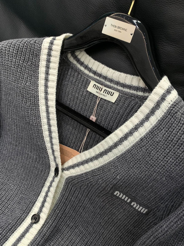 MIUMIU CARDIGAN STYLE 637
