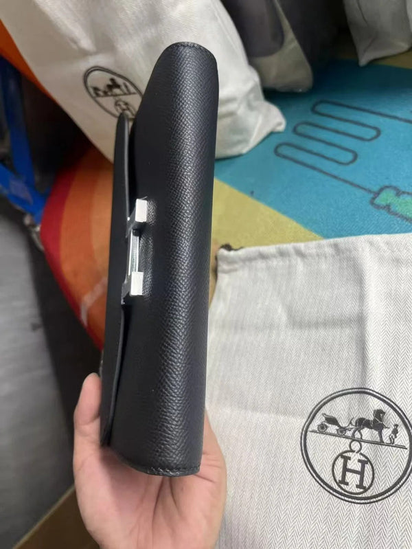 CONSTANCE SHOULDER BAG IN BLACK CALFSKIN