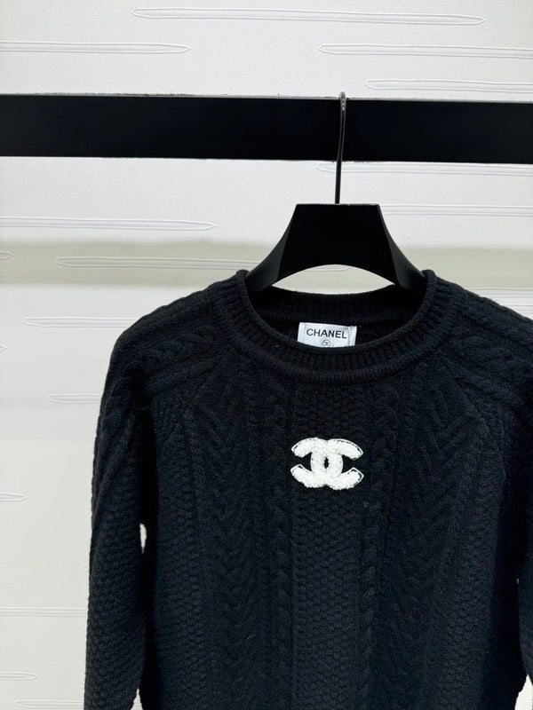 PULL EN MAILLE CHANEL 25S 468