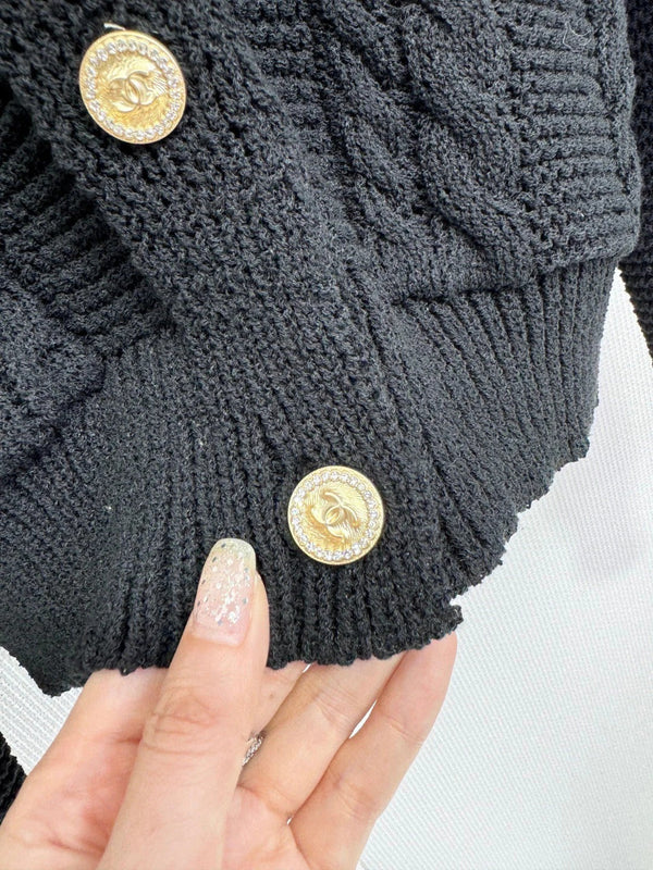 CHANEL 25S CARDIGAN EN MAILLE 579