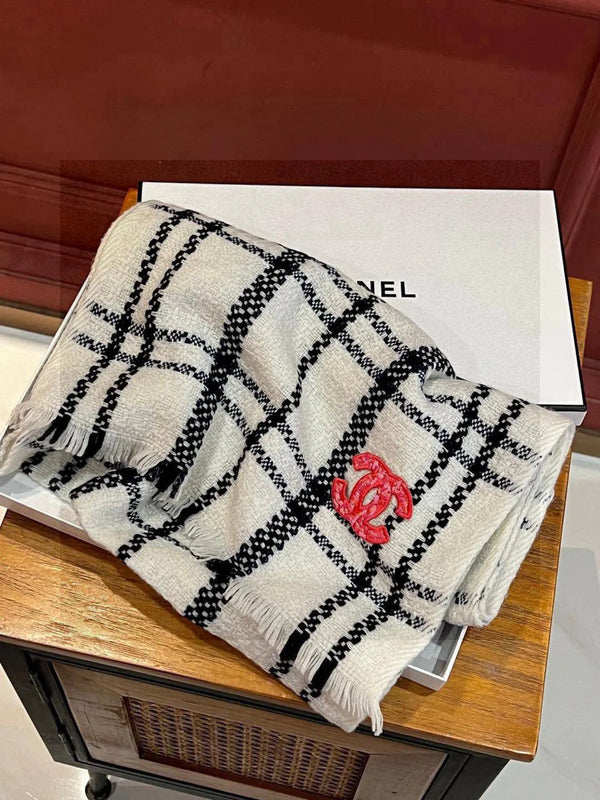 CHANEL 25S SCARF 190 IN CASHMERE 718525