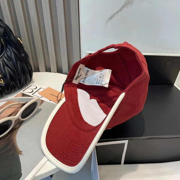 CASQUETTE MM EN TISSU ROUGE STYLE 9