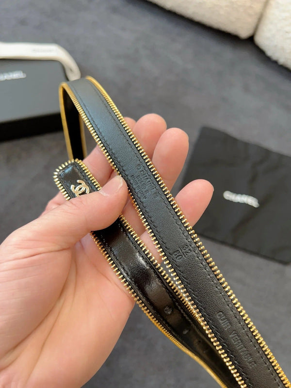 CINTURA 20MM IN PELLE DI VITELLO NERA CON FIBBIA A CATENA INTRECCIATA E CERNIERA CON FINITURE ORO