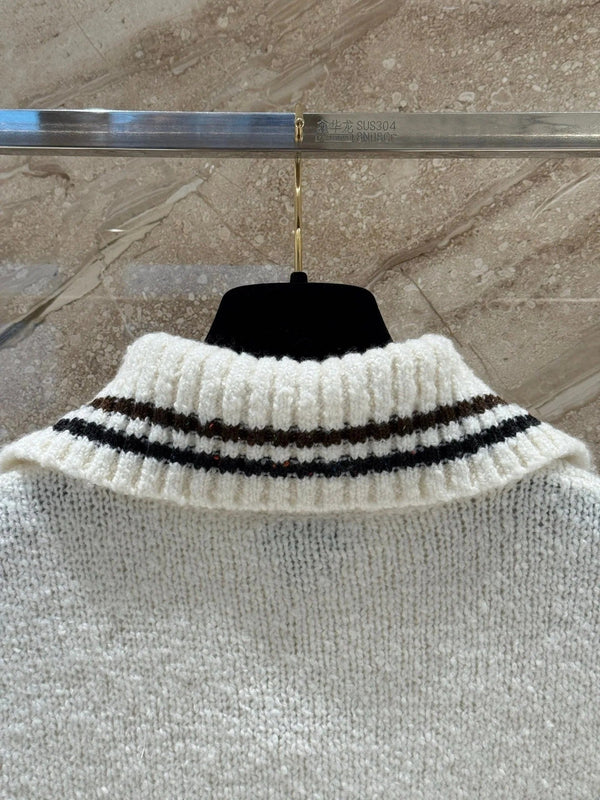 CHANEL T-SHIRT EN CACHEMIRE AVEC DEMI-ZIP 25S 318