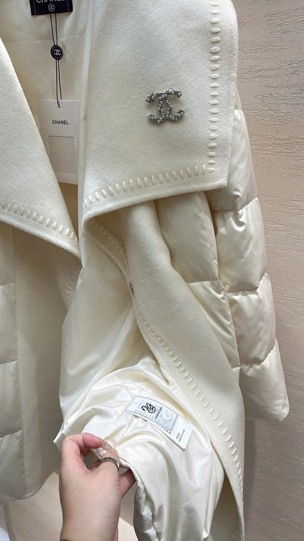 CHANEL 25S Doudoune longue COUPE CLASSIQUE 575