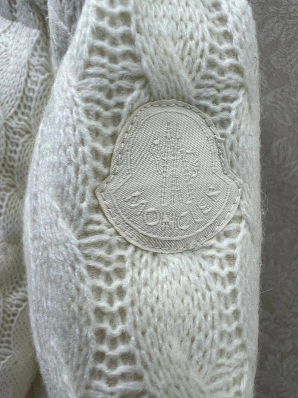 MONCLER 25S JACKET IN WHITE 095