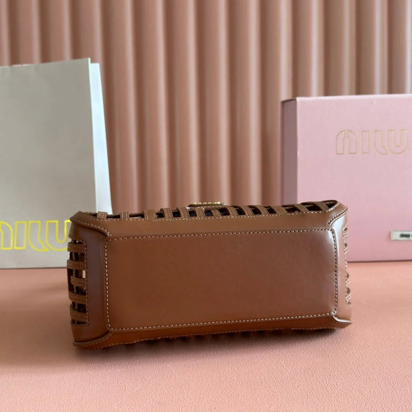 WOVEN HOLLOW BAG 24 IN DARK BROWN CALFSKIN