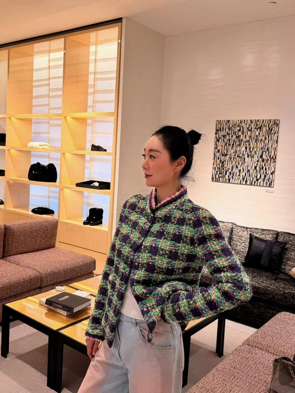 CHANEL VESTE COURTE EN TWEED 25S 499