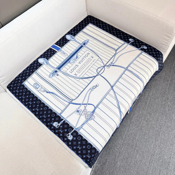 LV SCARF 90 CM IN SILK 737305