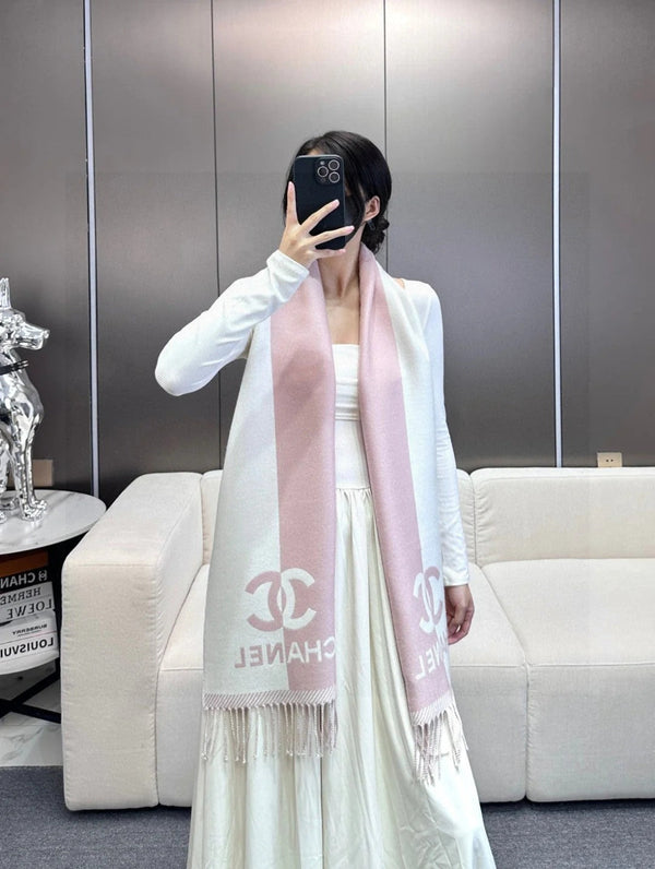 CHANEL 25S SCARF 184 IN MERINO WOOL 727322