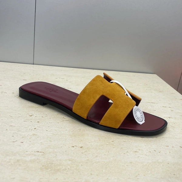 HM 26ss Oran Sandals Burgundy Yellow Suede Cowhide 607211
