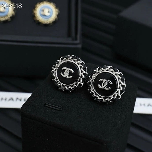 CC 25P STUD EARRINGS IN BLUE DENIM BLACK CALFSKIN-THREADED BUTTON