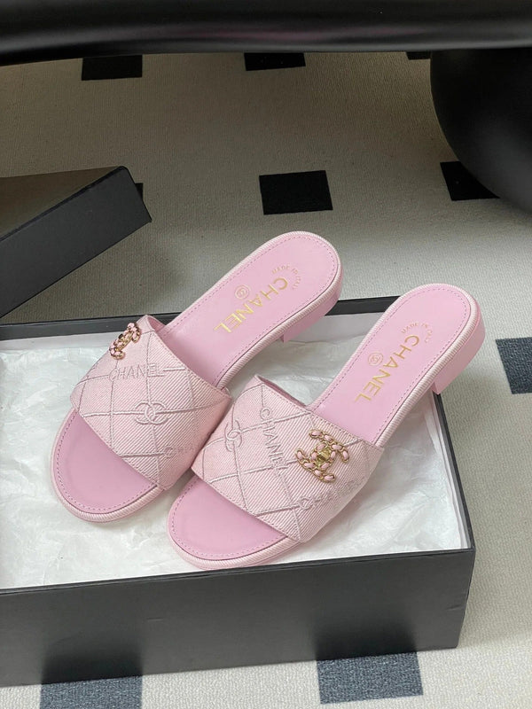 CC 26s Flat Sandals Pink Canvas Sheepskin Double C 649509