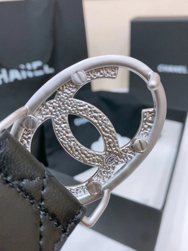 DOUBLE C BELT 38MM IN BLACK QUILTED LAMBSKIN SILVER OVAL BUCKLE CENTERED BLACK LOGO