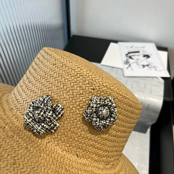 FLAT STRAW HAT BROWN FLOWER ATTACHMENT 673930