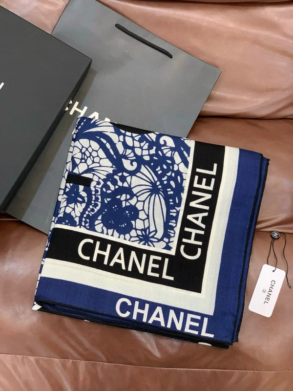 ÉCHARPE CHANEL 25S 135 CM EN CACHEMIRE ET SOIE 943320