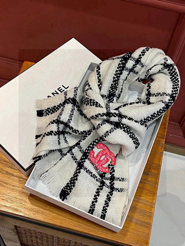 CHANEL 25S SCARF 190 IN CASHMERE 718525