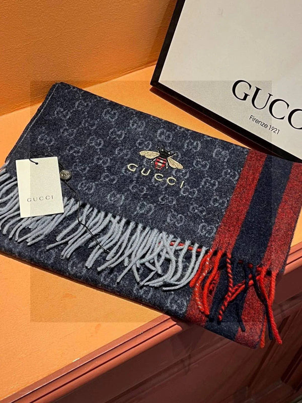 CHANEL 25S SCARF 190 IN CASHMERE 718528