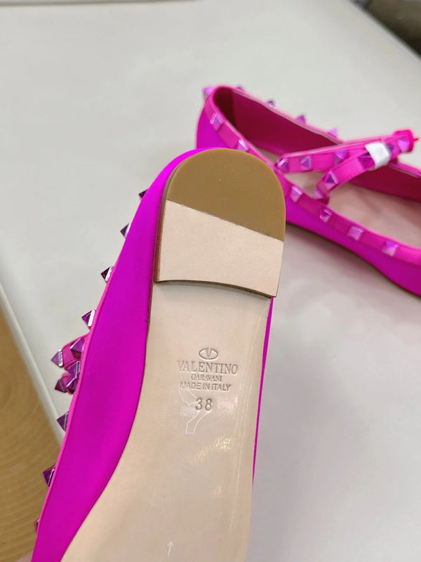 BALLERINES VALENTINO GARAVANI ROCKSTUD EN SATIN ROSE FUSCHIA