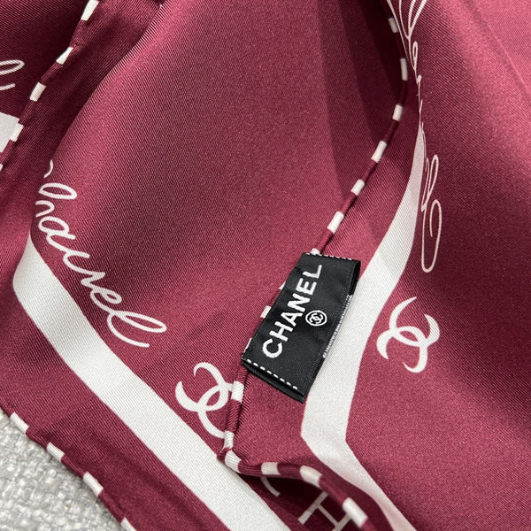 CHANEL 25S SCARF 160 IN SILK 697665