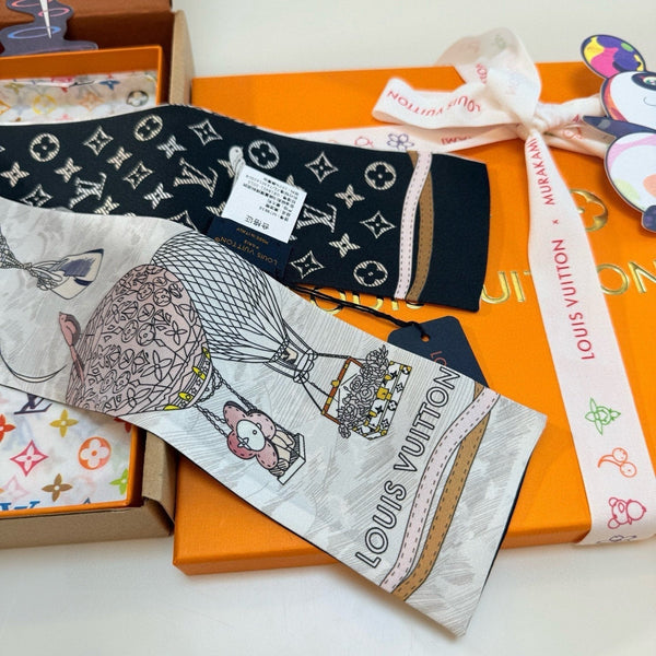 LV TWILLY 120 CM IN SILK 714367