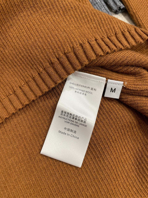 MIUMIU KNIT SWEATER STYLE 101