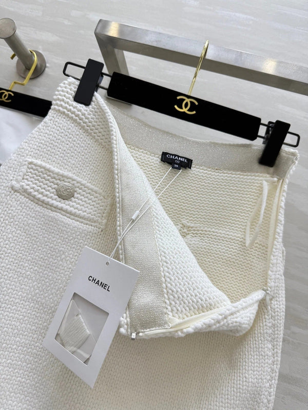 CHANEL JUPE COURTE 25S STYLE 239