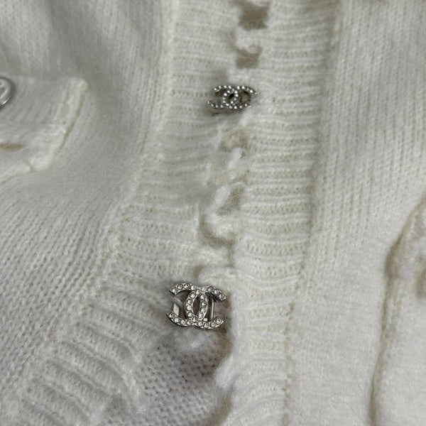 CHANEL Gilet en tricot 25S 327