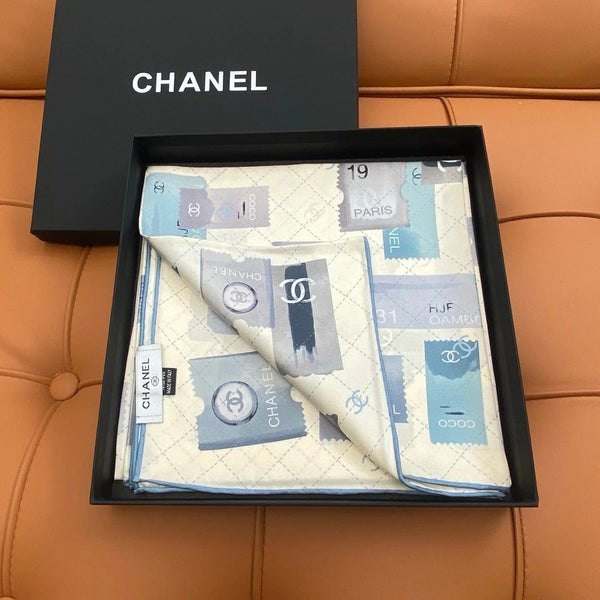 CHANEL 25S SCARF 90 IN SILK 703698