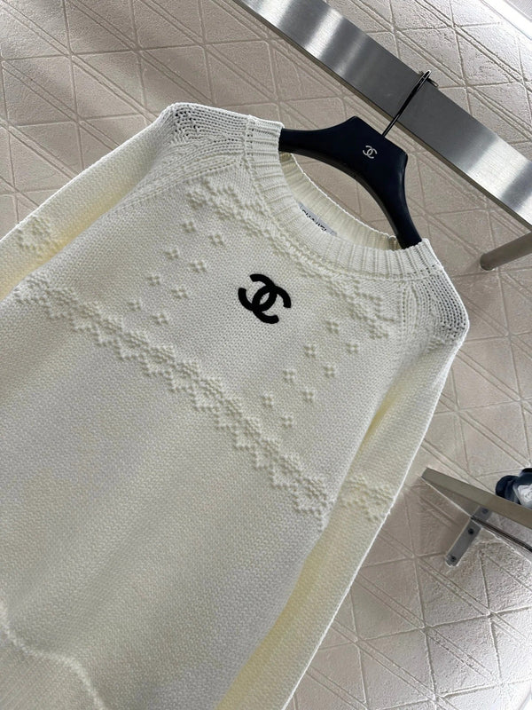 CHANEL 25S EMBROIDERED CROCHET SWEATER 349