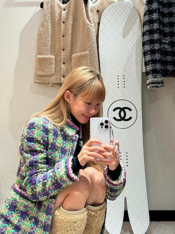 CHANEL VESTE COURTE EN TWEED 25S 499